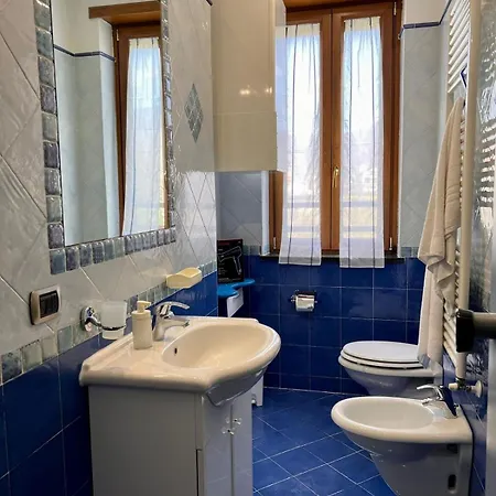 Mamaral, Guest house *